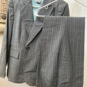 Tahari Pants Suit